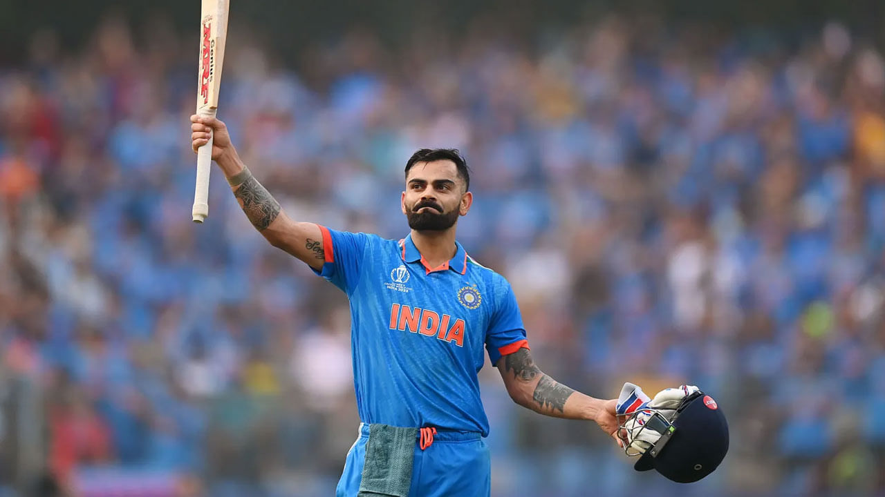 Virat Kohli: ఛాంపియన్స్ ట్రోఫీ 2025లో విరాట్ కోహ్లీ బ్యాట్ ఫుల్ స్వింగ్ లో ఉంది. అతను ప్రస్తుతం ఈ టోర్నమెంట్‌లో టీమిండియా తరపున అత్యధిక పరుగులు చేసిన ఆటగాడు, గోల్డెన్ బ్యాట్ రేసులో కూడా ఉంది. 2025 ఛాంపియన్స్ ట్రోఫీ చివరి మ్యాచ్ భారత్ వర్సెస్ న్యూజిలాండ్ జట్ల మధ్య జరగనుంది. ఈ మ్యాచ్‌లో అందరి కళ్ళు విరాట్ కోహ్లీపైనే ఉంటాయి. విరాట్ మంచి లయలో కనిపిస్తున్నా, ఒక విషయంలో మాత్రం అతను జీరోగా నిలిచిపోయాడు.