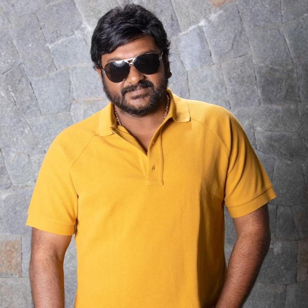 ఈ సారి ఇండియన్ సినిమాలేవీ రేసులో లేవు. ఉత్తమ నటుడుగా ది బ్రూటలిస్ట్ సినిమాకు గానూ అడ్రియన్ బ్రాడీ.. నటిగా అనోరా సినిమాకు మైకీ మాడిసన్ ఎంపికయ్యారు.