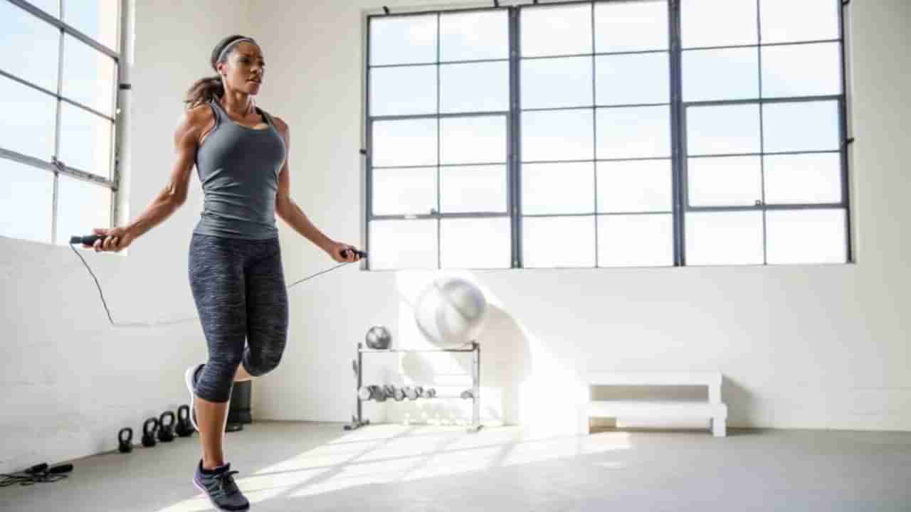 Busy Women Exercises: ఈ బిజీ లైఫ్ లో శరీరాన్ని ఫిట్ గా ఉంచుకునేందుకు హోమ్ వర్కౌట్స్ మీకోసం..!