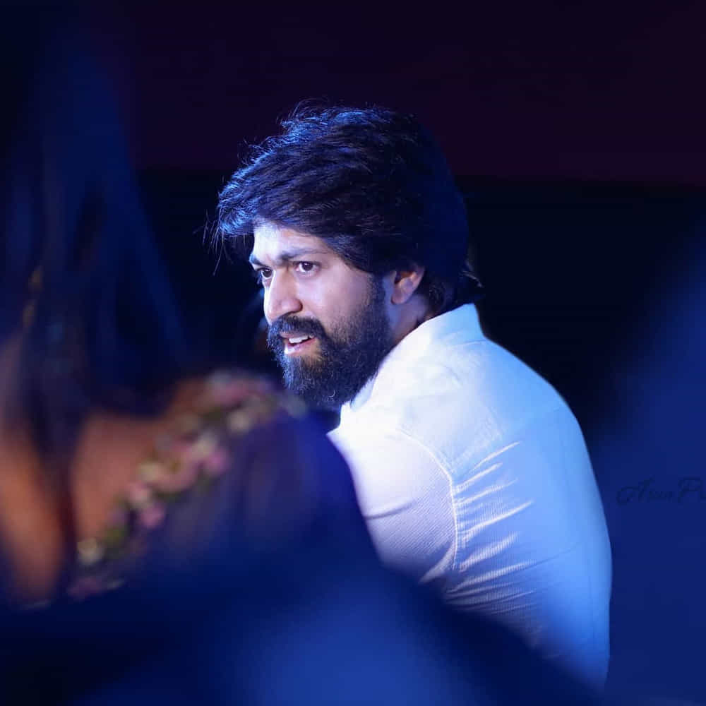 మనమంటూ రంగంలోకి దిగనంత వరకే రికార్డులు కనిపించాలి.. ఒన్స్ వి స్టెప్ ఇన్.. అన్నీ బ్రేక్ కావాల్సిందేననే ధీమా కనిపిస్తోంది ఫ్యాన్స్ లో. అన్నట్టు ఈ సారి సినిమాలో వయొలెన్స్ విషయంలో జాగ్రత్త తీసుకోండి గురూ అని హింట్ ఇస్తున్నారు.