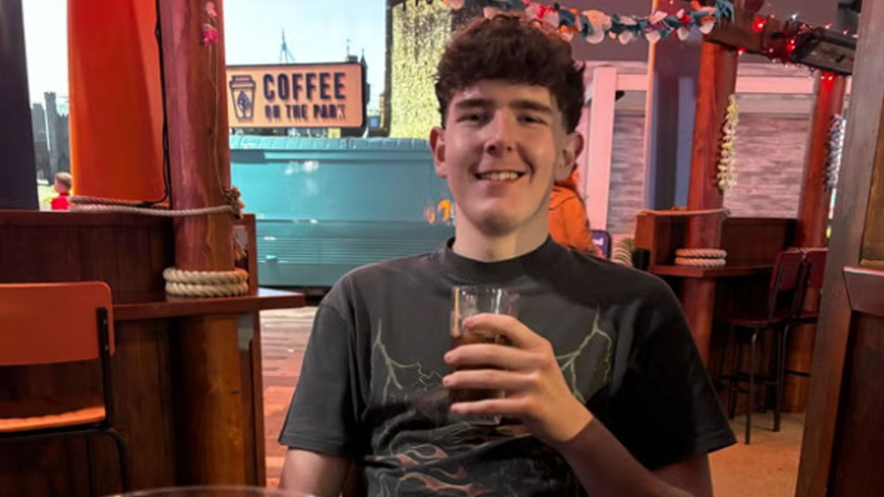 డాక్టర్ దగ్గరకు వెళితే చెవి ఇన్ఫెక్షన్ అని మందు ఇచ్చాడు.. పాపం, కొన్ని రోజుల్లోనే..