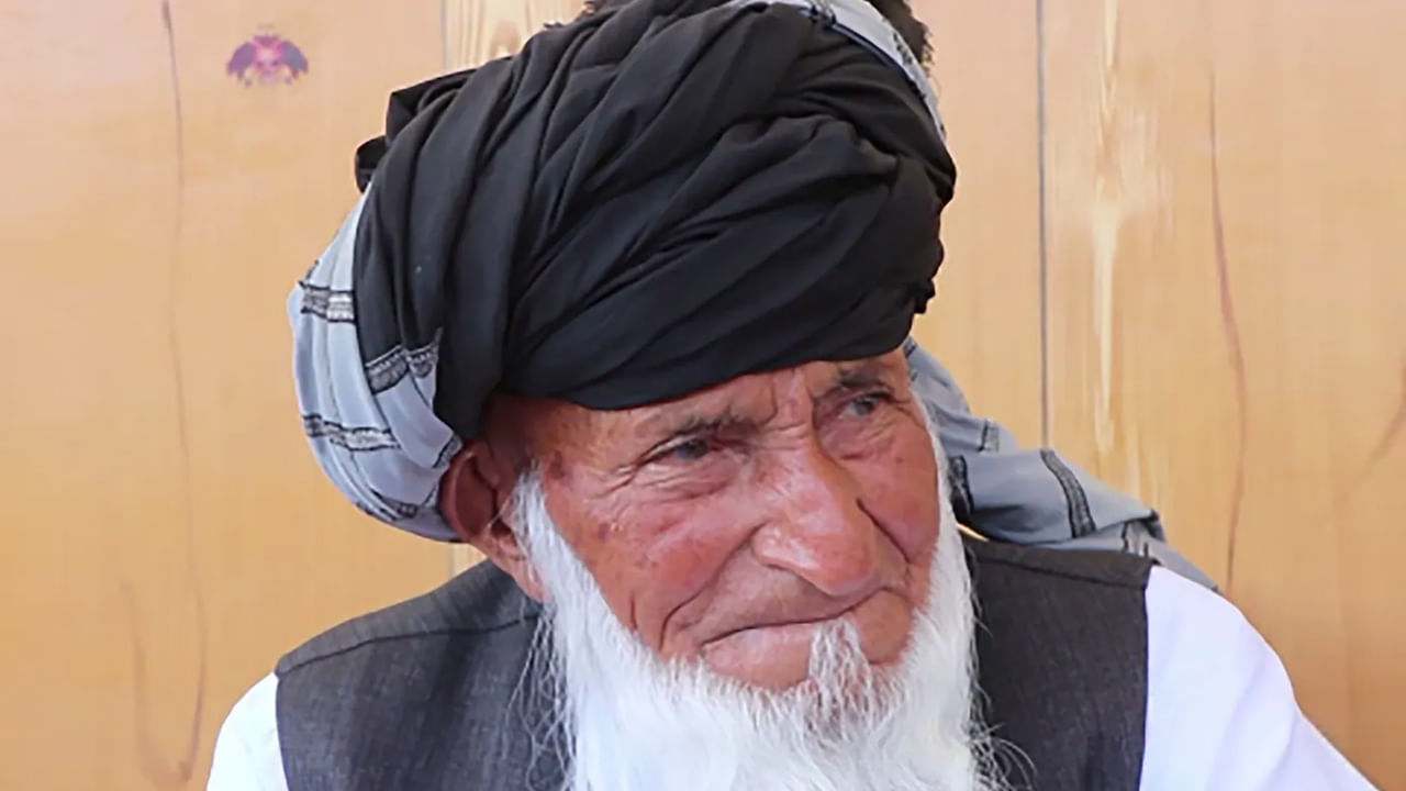 మనవడికి 50 ఏళ్లు.. ఇంకా బతికున్న తాత! తనకు 140 ఏళ్లు అని చెప్పడంతో.. తాలిబన్లు ఏం చేశారంటే..?