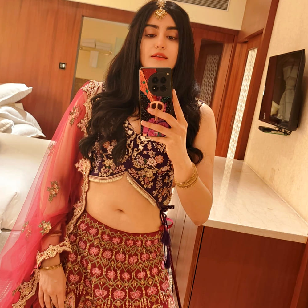 2023లో ది కేరళ స్టోరీ సినిమాతో పాన్-ఇండియా స్థాయిలో పేరు తెచ్చుకుంది, ఈ సినిమా రూ. 300 కోట్లకు పైగా వసూలు చేసింది. అలాగే ఈ సినిమా పై పలు వివాదాలు కూడా జరిగాయి. ఇక ఇప్పుడు హిందీలో ఎక్కువగా సినిమాలు చేస్తూ అభిమానులను ఆకట్టుకుంటుంది ఈ అమ్మడు. 