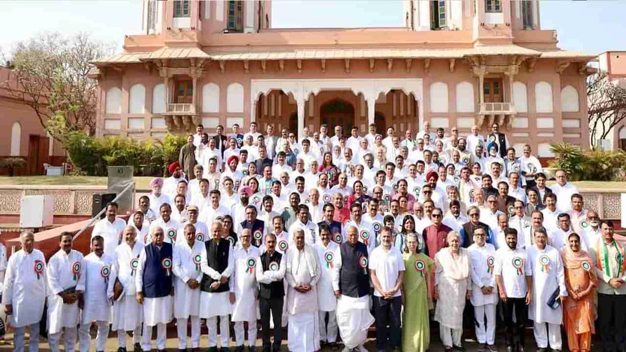 అహ్మదాబాద్‌ కాంగ్రెస్‌ వర్కంగ్‌ కమిటీ సమావేశంలో రాహుల్‌గాంధీ సంచలన వ్యాఖ్యలు!