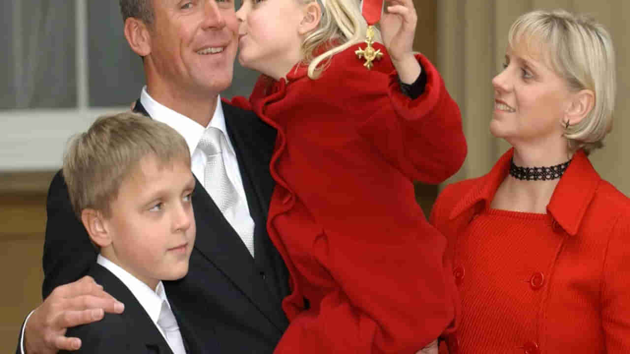 Alec Stewart: 12 ఏళ్ళ పోరాటం తరువాత క్యాన్సర్‌తో మృతి చెందిన ఇంగ్లాండ్ మాజీ కెప్టెన్ భార్య!