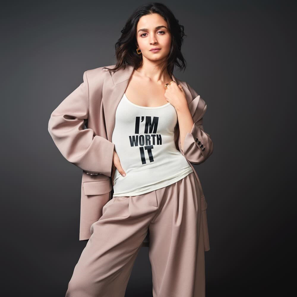 ప్రజెంట్ ఇండియన్ సినిమాకు కేరాఫ్‌గా మారింది టాలీవుడ్‌. మన హీరోలు, మన దర్శకులు, మన హీరోయిన్లే నార్త్‌లోనూ సత్తాచాటుతున్నారు. అందుకే నార్త్ బ్యూటీస్‌ కూడా తెలుగు సినిమాల్లో నటించేందుకు ఇంట్రస్ట్ చూపిస్తున్నారు. కానీ సౌత్‌ జర్నీ బాలీవుడ్ బ్యూటీస్‌ ప్రూవ్ చేసుకునేంత స్క్రీన్‌ టైమ్‌ దక్కటం లేదు. 