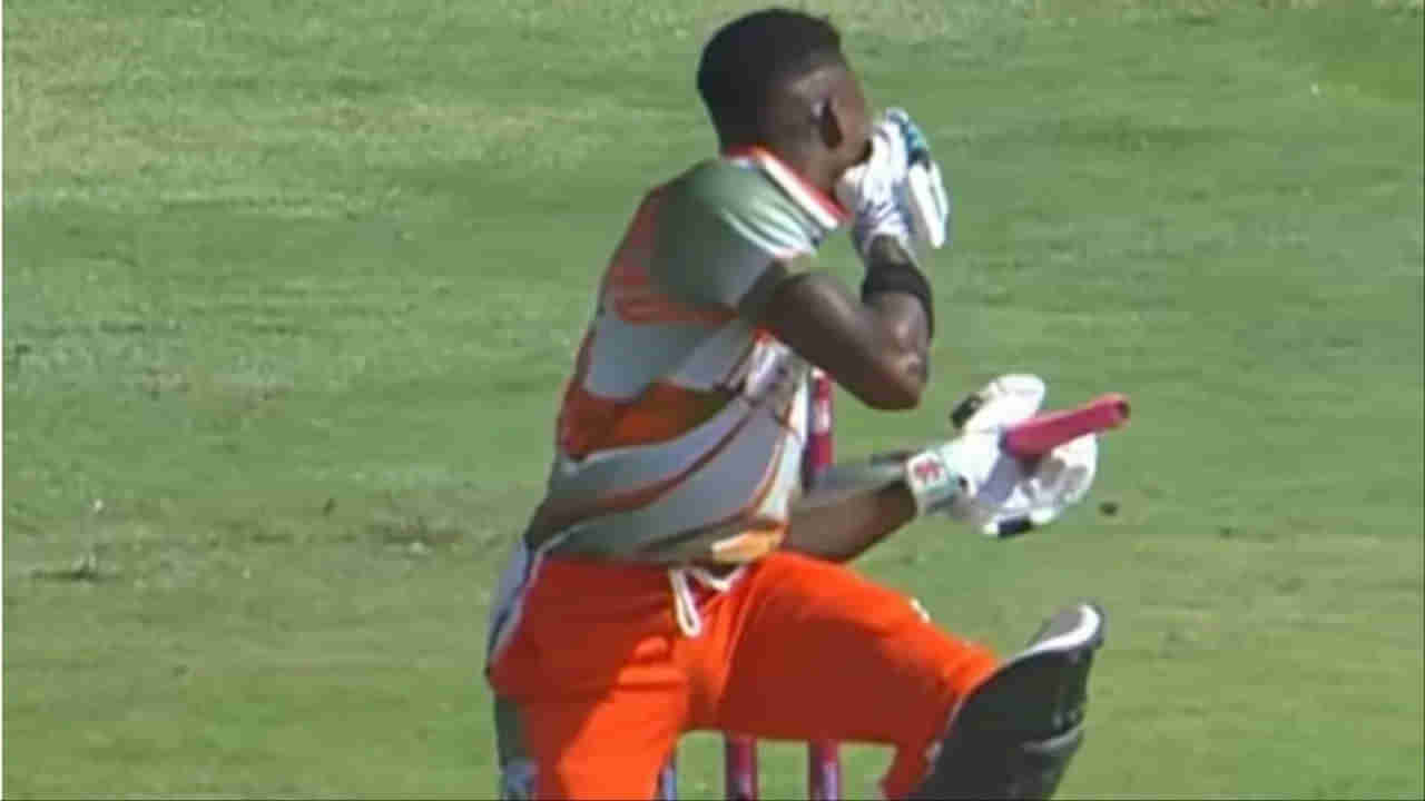 Video: లైవ్ మ్యాచ్లో ఊహించని ప్రమాదం.. స్పిన్ బౌలింగే అని హెల్మెట్ తీశాడు.. కట్చేస్తే