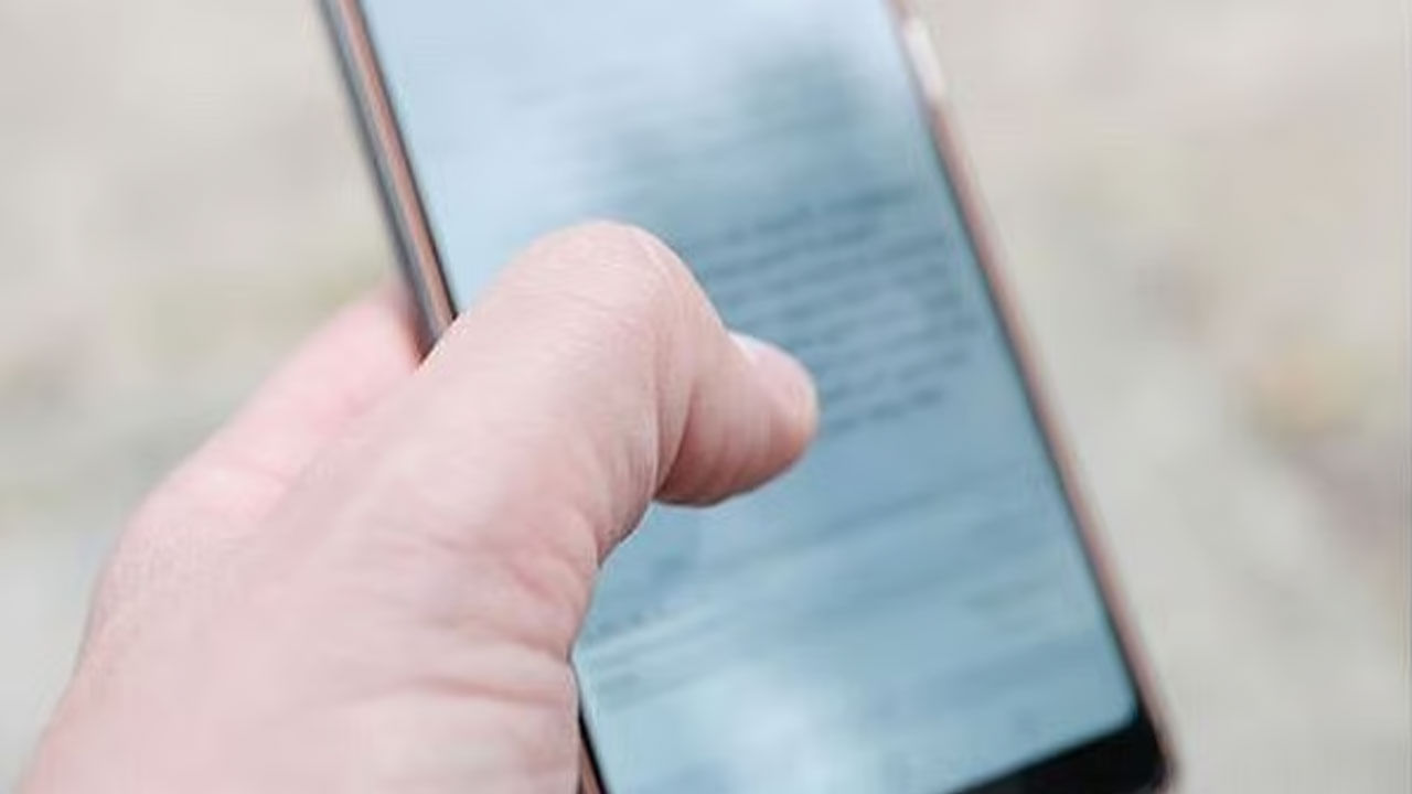 Betting Apps case: బెట్టింగ్ యాప్స్ వ్యవహారం పై తెలంగాణ సర్కార్ ఫోకస్.. ఐదుగురితో సిట్ ఏర్పాటు..