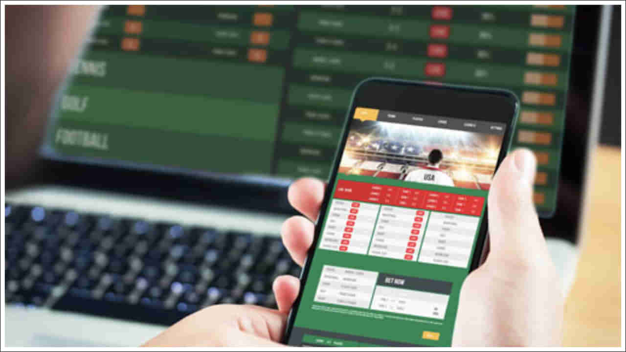Betting App: బెట్టింగ్ యాప్స్ ప్రమోషన్స్‌పై పోలీసుల ఉక్కుపాదం.. వారికి నోటీసులు!