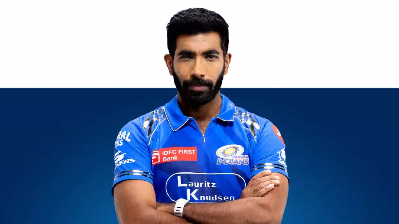 పవర్ ప్లేలో బుమ్రా 76 వికెట్లు పడగొట్టాడు. దీనితో, అతను ఐపీఎల్ చరిత్రలో పవర్‌ప్లేలో అత్యధిక వికెట్లు తీసిన బౌలర్‌గా నిలిచాడు. ఇప్పుడు, పవర్‌ప్లేలో అత్యధిక వికెట్లు తీసిన ముగ్గురు బౌలర్లు కలిసి పోటీలోకి దిగడానికి సిద్ధంగా ఉన్నారు. కాబట్టి RCBకి JCB నుంచి ముప్పు అయితే పొంచి ఉంది. 