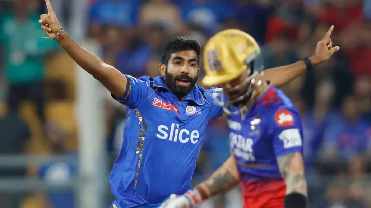 జస్‌ప్రీత్ బుమ్రా, విరాట్ కోహ్లీ 16 మ్యాచ్‌ల్లో తలపడ్డారు. బుమ్రా బౌలింగ్‌లో 95 బంతులు ఎదుర్కొన్న కోహ్లీ 140 పరుగులు చేశాడు. విరాట్‌ కోహ్లీని బుమ్రా 5 సార్లు అవుట్‌ చేశారు.