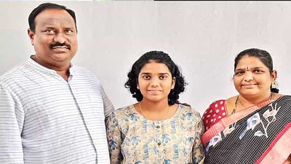 Inspiration Story: క్యాన్సర్తో పోరాడుతూనే ఇంటర్లో సత్తా చాటిన బాలిక.. ఎన్ని మార్కులొచ్చాయో చూశారా?