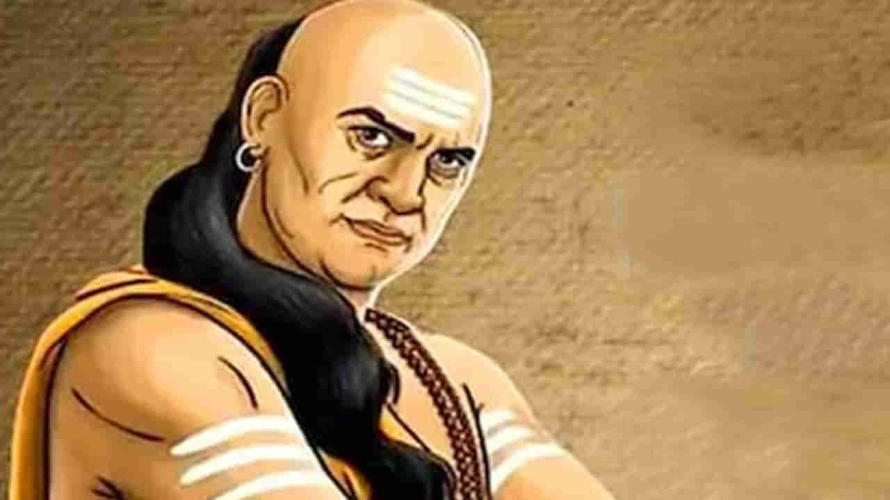 Chanakya Niti: శత్రువుని ఓడించడానికి బలహీనతపై దృష్టి పెట్టాలి.. యుద్ధం చివరి ఆప్షన్ అన్న చాణక్య..