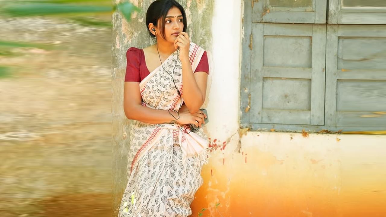 2012లో లైఫ్ ఈజ్ బ్యూటిఫుల్ సినిమాతో తెరంగేట్రం చేసింది. అయితే హీరోయిన్ గా కెరీర్ మొదలైంది మాత్రం ఇంద్రగంటి మోహన్ కృష్ణ దర్శత్వంలో వచ్చిన అంతక ముందు సినిమాతో.. ఇందులో సుమంత్ అశ్విన్ హీరో.