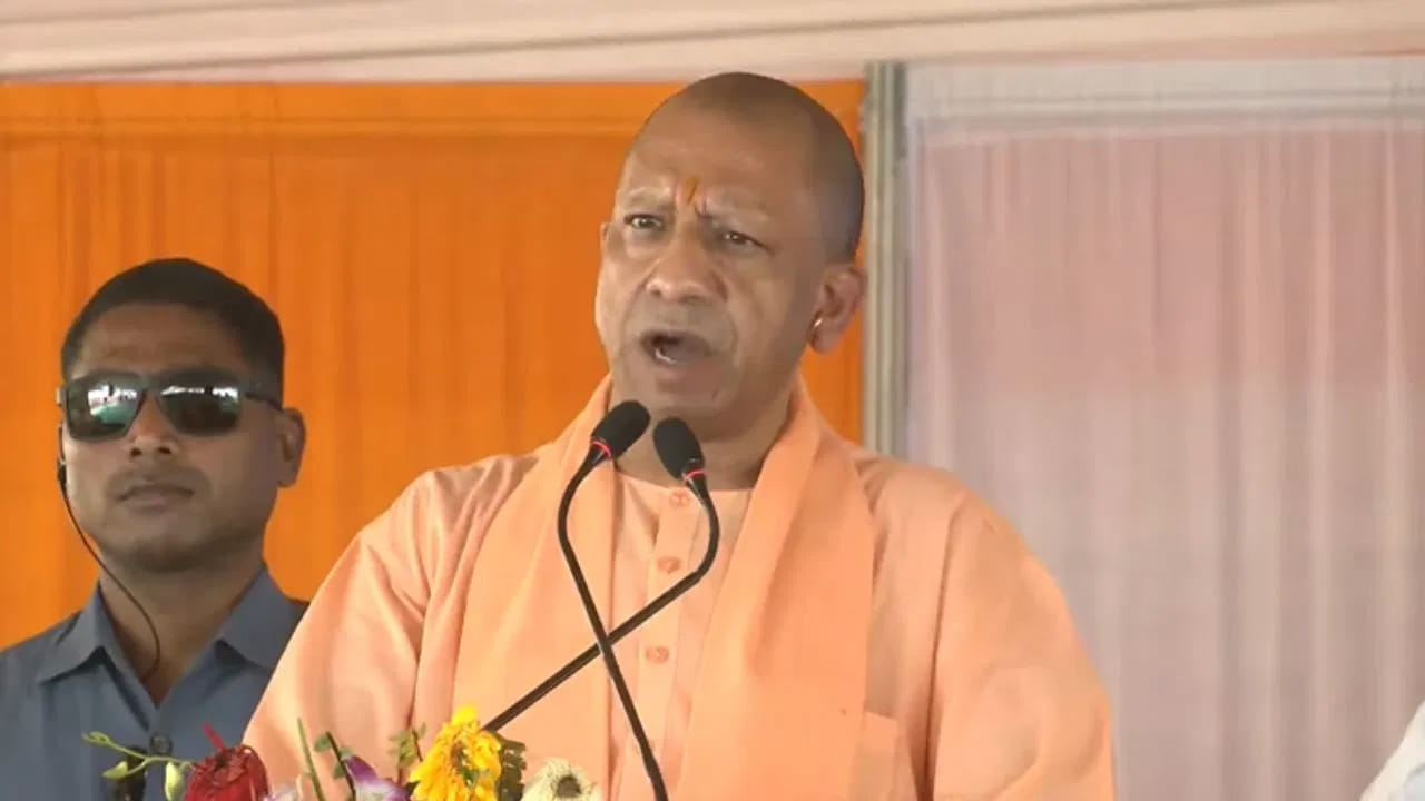 ఉగ్రదాడిపై స్పందించిన యూపీ సీఎం యోగి ఆదిత్యనాథ్! వారికి మాస్ వార్నింగ్..