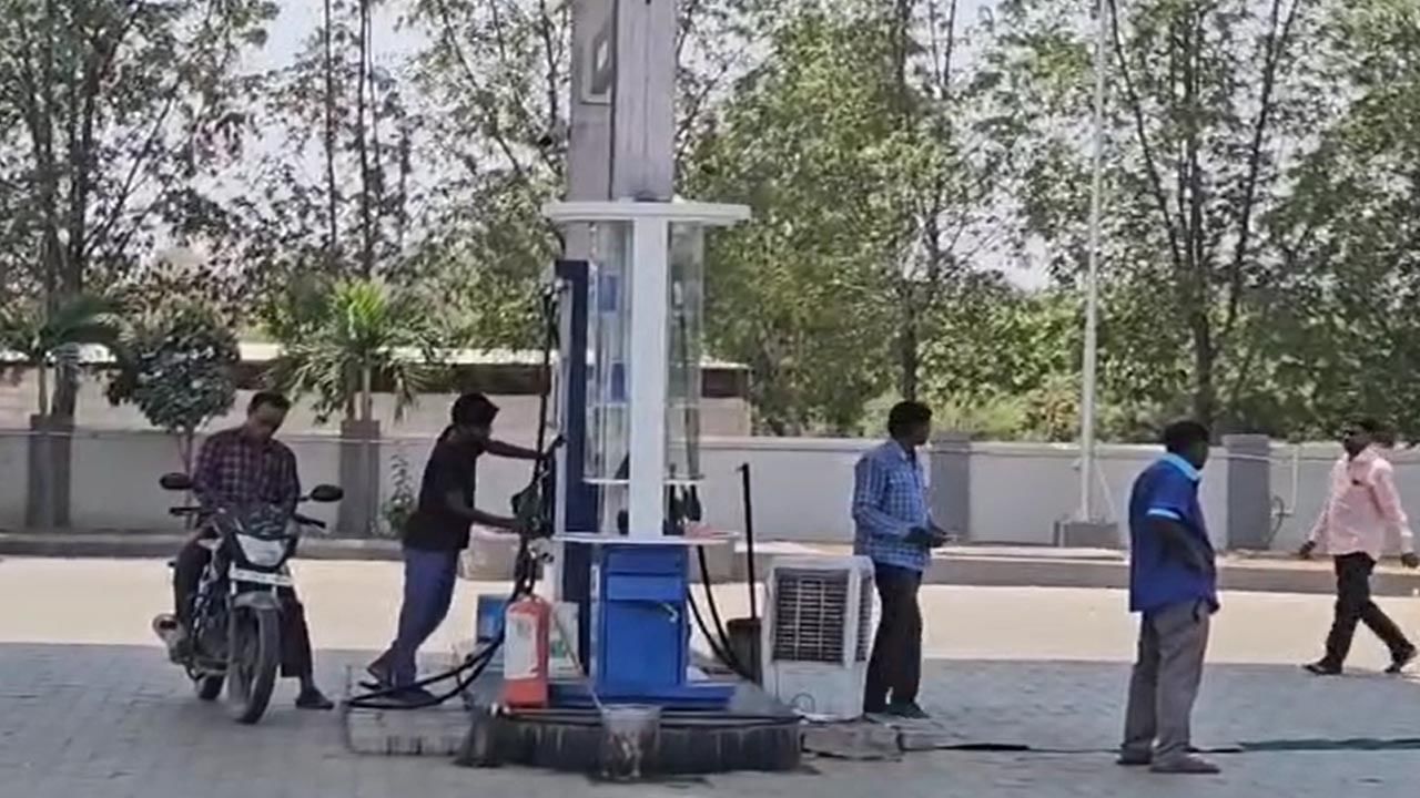 సుర్రుమంటున్న సూర్యుడు.. పెట్రోల్ బంకుల్లో భలే ఏర్పాట్లు చేసిన యజమాని!