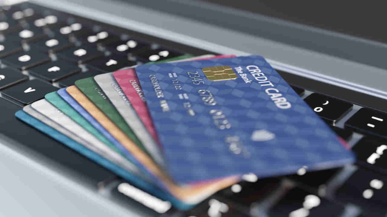Credit Card: క్రెడిట్ కార్డు వాడకుండా వదిలేస్తున్నారా.. బ్యాంకులు మోపే భారం నుంచి ఇలా తప్పించుకోండి