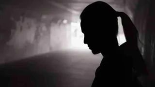 పెన్సిల్ కోసం గొడవ.. స్నేహితుడిపై కొడవలితో దాడి చేసిన 8వ తరగతి విద్యార్థి!