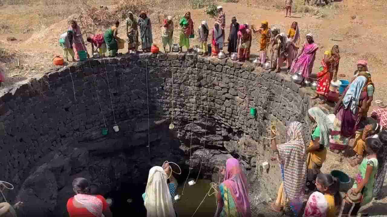 Watch: బిందె నీటి కోసం ప్రాణాలు పణంగా పెట్టాల్సిందే..గుండెల్ని పిండేస్తున్న దృశ్యం..!