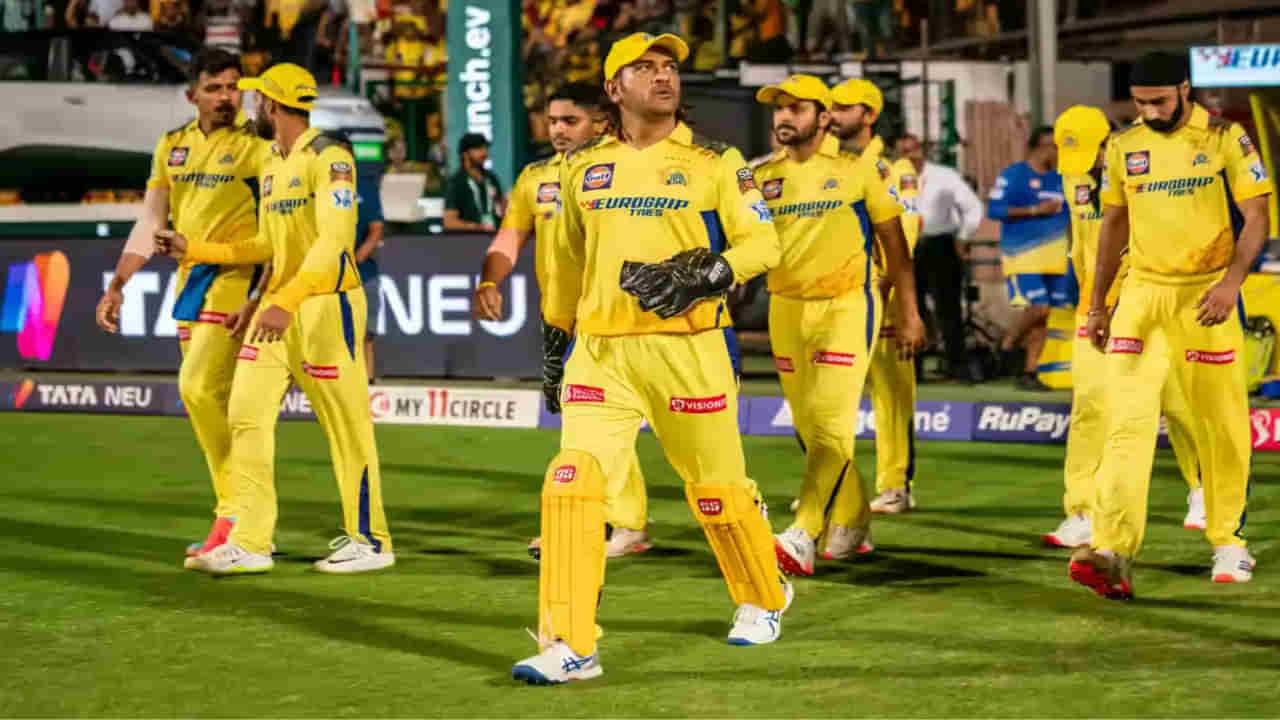 IPL 2025: చెన్నై జట్టులోకి ఫాస్టెస్ట్ టీ20 సెంచరీ ప్లేయర్.. సీజన్ మధ్యలో ధోని కీలక నిర్ణయం?