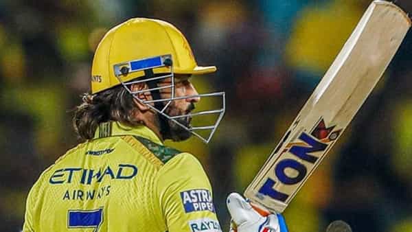 CSK vs KKR: చెన్నై పాలిట విలన్లా నరైన్.. 103కే ధోని సేన పరిమితం..