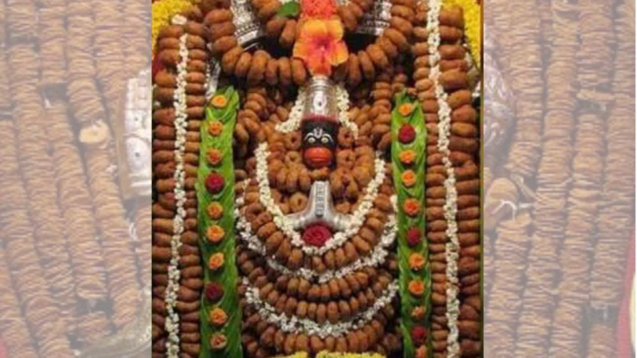 హనుమంతుడికి ఇష్టమైన ఈ నైవేద్యం పెడితే మీ కోరికలు నెరవేరుతాయి..!