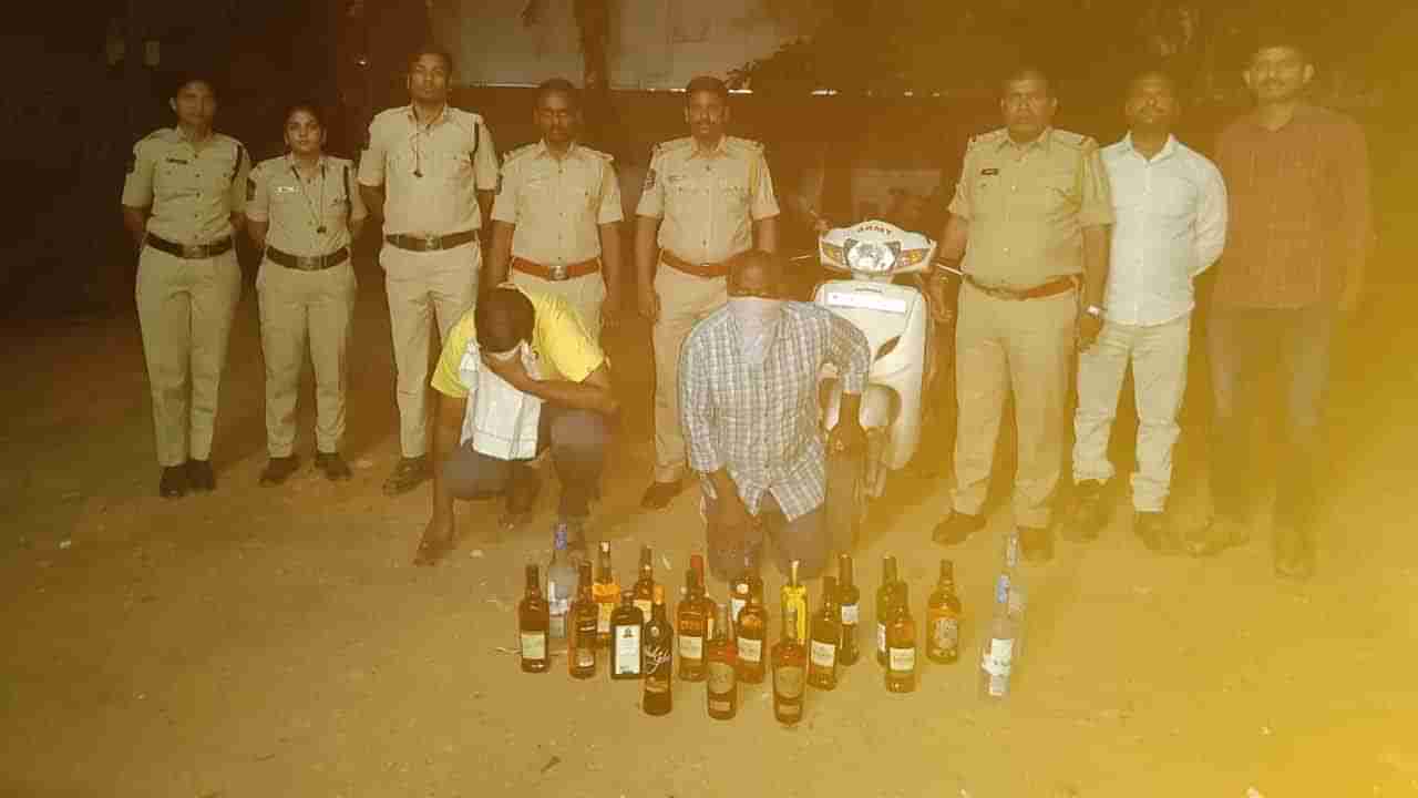 ఉప్పల్‌లో పట్టుబడ్డ డిఫెన్స్‌ లిక్కర్.. ఇద్దరు నిందితుల అరెస్ట్‌.. విచారణలో అసలు విషయం..!