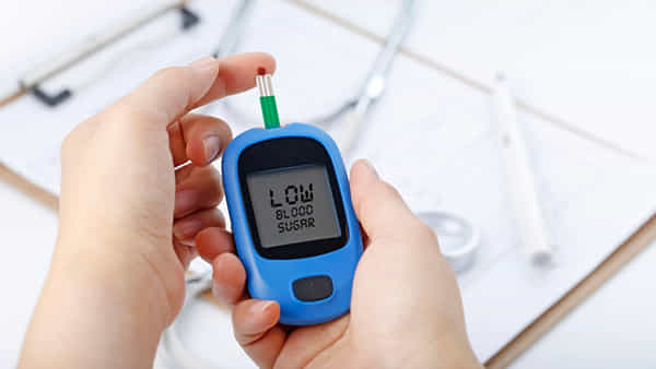 Diabetes: షుగర్ లెవెల్స్ ఉన్నట్టుండి పెరిగిపోతున్నాయా.. ఈ పొరపాట్లు అస్సలు చేయకండి..