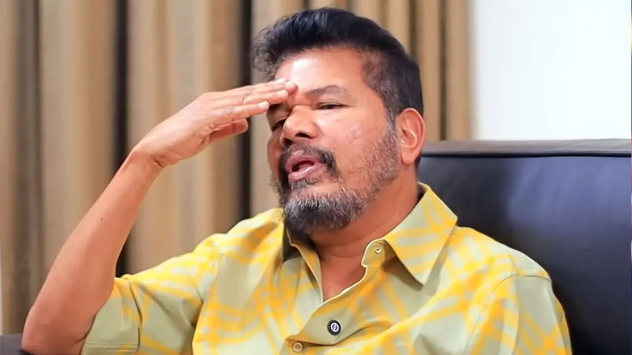 ఈ మధ్య ఈయనకు టైమ్ పెద్దగా కలిసిరావట్లేదనేది కాదనలేని చేదు నిజం. గేమ్ ఛేంజర్ కంటెంట్ ఎలా ఉన్నా.. బడ్జెట్ విషయంలో బాగా విమర్శలు ఎదుర్కొన్నారు శంకర్. డబ్బు నీళ్లలా ఖర్చు చేసారు.. షూట్ చేసింది చూపించలేదనే విమర్శలొచ్చాయి.