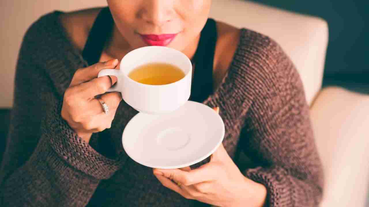 Drinking Tea in Summer: వేసవిలోనూ టీ తాగుతున్నారా.. ఏమౌతుందో తెలుసా..?