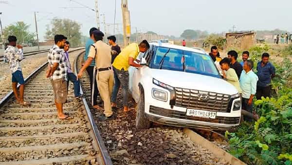 గూగుల్ మ్యాప్స్ను గుడ్డిగా నమ్మితే.. నిండా నట్టేట ముంచింది.. సీన్ కట్ చేస్తే.!
