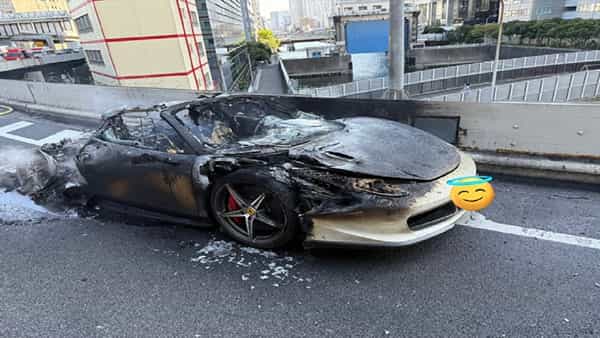 Ferrari Car: డెలివరీ అయిన గంటకే అగ్నికి ఆహుతైన ఫెర్రారీ కారు.. రూ.2.5 కోట్లు హాంఫట్..!