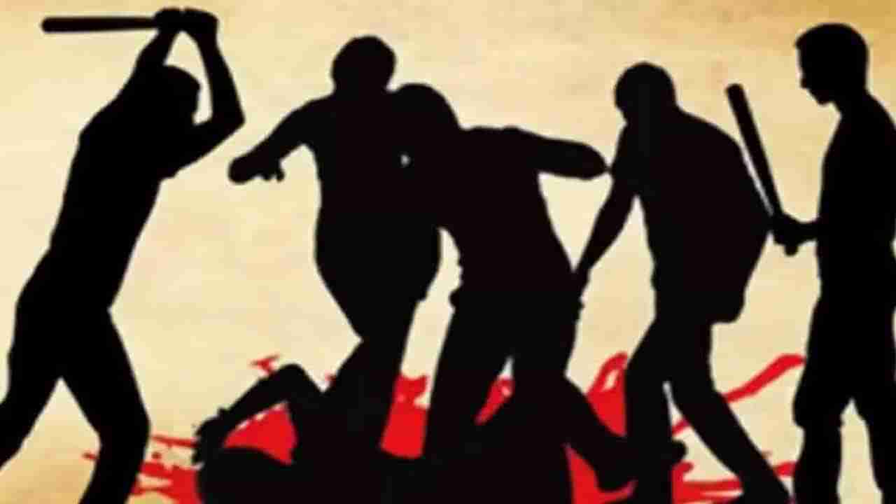 Hyderabad: ప్లాట్ విషయంలో ఇరువర్గాల దాడి.. విచక్షణారహితంగా కర్రలు, బండలతో కొడుతూ..