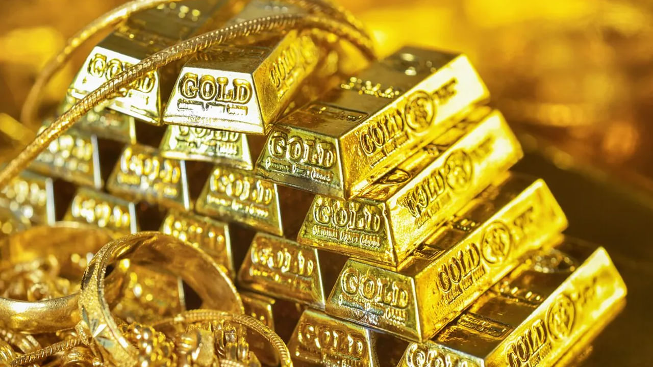 Gold Price Today: పసిడి పరుగో పరుగు.. కనివినీ ఎరుగని రీతిలో ఆల్టైం హైకి గోల్డ్ ధర.. తులం ఎంతంటే