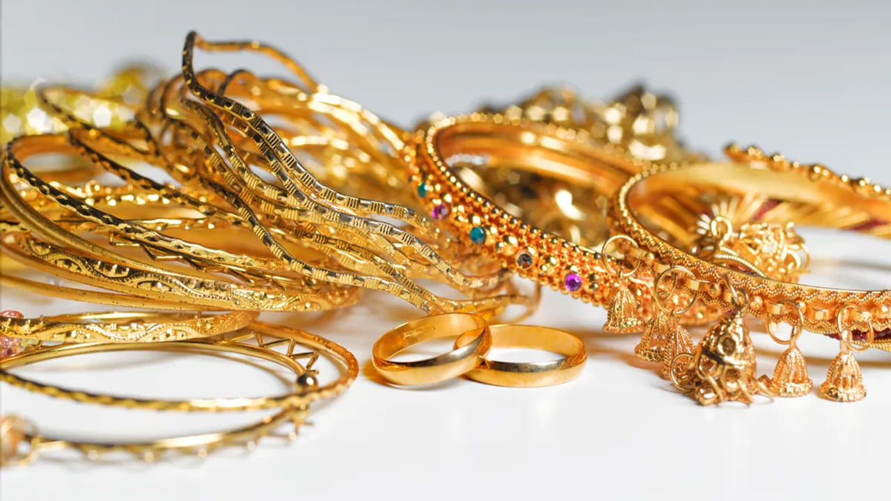 Telangana: అబ్బ.. తక్కువ ధరకే బంగారం.. ఆ అత్యాశే కొంప ముంచింది.. కట్ చేస్తే..