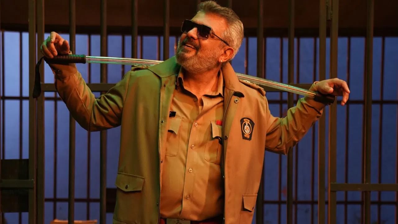 అజిత్ హీరోగా తెరకెక్కిన గుడ్ బ్యాడ్ అగ్లీ వంద కోట్ల క్లబ్లోకి ఎంట్రీ ఇచ్చింది. ఏప్రిల్ 10న రిలీజ్ అయిన ఈ సినిమా మూడు రోజుల్లోనే ఈ ఫీట్ సాధించింది. వరుస ఫెయిల్యూర్స్ తరువాత అజిత్ బిగ్ హిట్ అందుకోవటంతో ఫ్యాన్స్ పండగ చేసుకుంటున్నారు. అధిక్ రవిచంద్రన్ దర్శకత్వంలో తెరకెక్కిన ఈ సినిమాను మైత్రీ మూవీ మేకర్స్ భారీ బడ్జెట్తో నిర్మించింది.