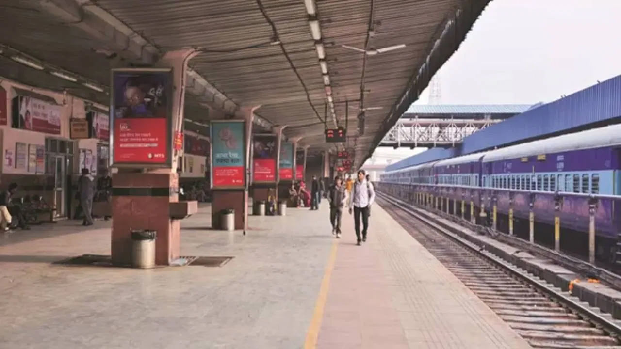 Bihar: బిహార్‌లో దారుణం.. ట్రైన్‌ కోసం వెయిట్‌ చేస్తున్న యువతిపై సామూహిక అత్యాచారం!