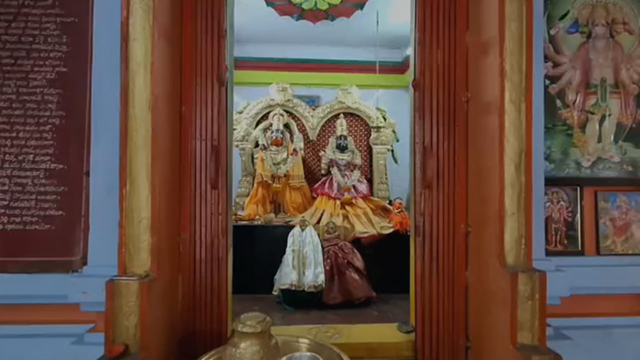 సతీసమేత హనుమంతుడు..! తెలంగాణలో ఈ ప్రత్యేక ఆలయం ఎక్కడుందో తెలుసా?