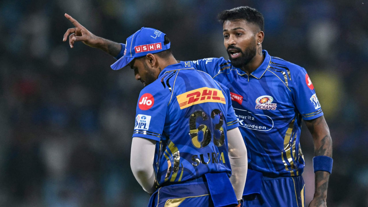 ఓటమి తర్వాత మాట్లాడిన ముంబై ఇండియన్స్ కెప్టెన్ హార్దిక్ పాండ్యా, ఓటమికి పూర్తి బాధ్యత తాను తీసుకుంటున్నానని చెప్పాడు. తిలక్ వర్మను రిటైర్డ్ అవుట్గా పంపించడాన్ని పాండ్యా సమర్థించాడు. మ్యాచ్ అనంతరం జరిగిన ఇంటర్వ్యూలో చిరునవ్వుతో కనిపించిన పాండ్యా, ఆ తర్వాత భావోద్వేగానికి గురయ్యాడు.