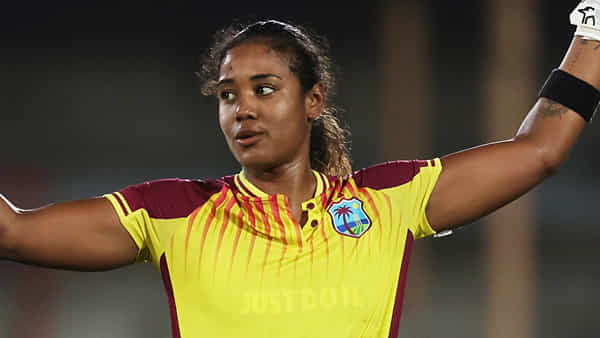 Hayley Matthews: స్ట్రెచర్పై బయటకు తీసుకెళ్లారు.. కట్ చేస్తే.. తిరిగొచ్చి శతకం బాదిన వెస్టిండీస్ కెప్టెన్!