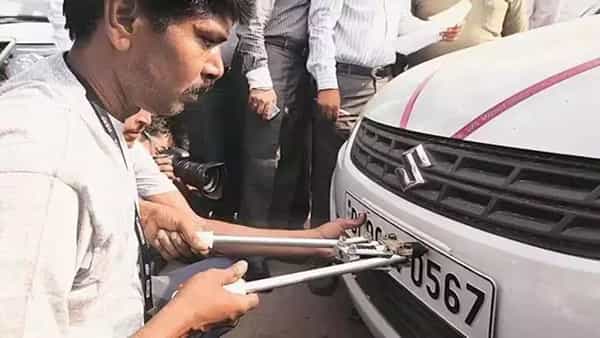 వాహనదారులారా అటెన్షన్.. ఇకపై వాటికి హైసెక్యూరిటీ నెంబర్ ప్లేట్లు పెట్టాల్సిందే!