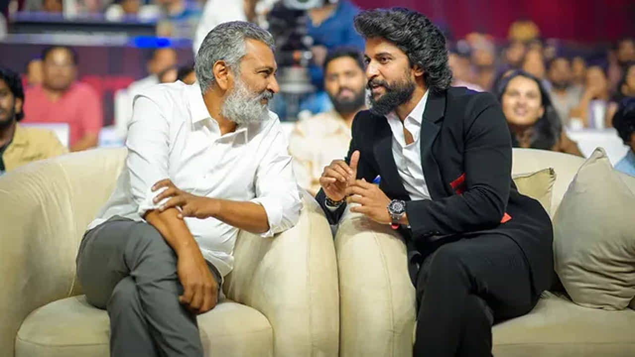 ఇప్పట్లో మహాభారతం సెట్స్ మీదకు వెళ్లకపోయినా... జక్కన్న, వేదిక మీద కనిపించిన ప్రతీసారి ఆ ప్రాజెక్ట్కు సంబంధించిన డిస్కషన్ మాత్రం జరుగుతూనే ఉంటుంది. తాజాగా నాని పేరు కన్ఫార్మ్ చేయటంతో ప్రాజెక్ట్ ఎనౌన్స్ అయ్యేలోపే జక్కన్న కాస్టింగ్ ఫైనల్ చేసేలా ఉన్నారంటున్నారు ఇండస్ట్రీ జనాలు.