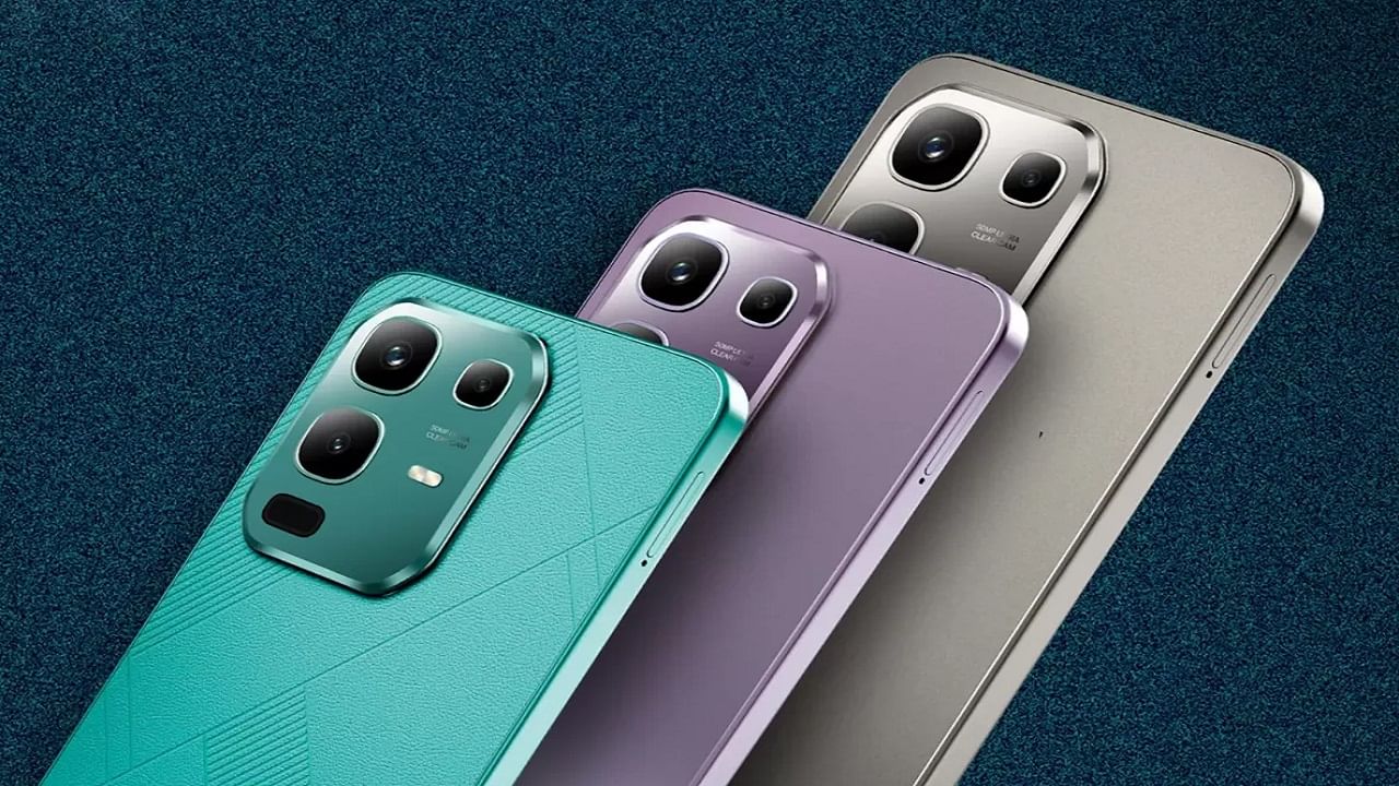 తక్కువ ధరకు లేటెస్ట్ ఫీచర్లతో అందుబాటులోకి వచ్చిన ఫోన్లలో ఇన్ఫినిక్స్ నోట్స్ 50 ఎక్స్ ముందుంటుంది. దీనిలో 6.67 అంగుళాల ఐపీఎస్ ఎల్సీడీ స్క్రీన్, 4 జీబీ ర్యామ్, 128 జీబీ స్టోరేజీ, మీడియా టెక్ డైమన్సిటీ 7300 అల్టిమేట్ ప్రాసెసర్ తో ఏఐ ఫీచర్లు కూడా ఉన్నాయి. కెమెరాల విషయానికి వస్తే 50 ఎంపీ ప్రైమరీ సెన్సార్, సెకండరీ ఆక్సిలరీ లెన్స్ తో డ్యూయల్ కెమెరా సెటప్ ఉంది. ముందు భాగంలో సెల్ఫీల కోసం 8 ఎంపీ కెమెరా ఏర్పాటు చేశారు. 45 డబ్ల్యూ ఫాస్ట్ చార్జింగ్ కు మద్దతు ఇచ్చే 5500 ఎంఏహెచ్ బ్యాటరీ ఏర్పాటు చేశారు. దీని ధర రూ.11,499 మాత్రమే.