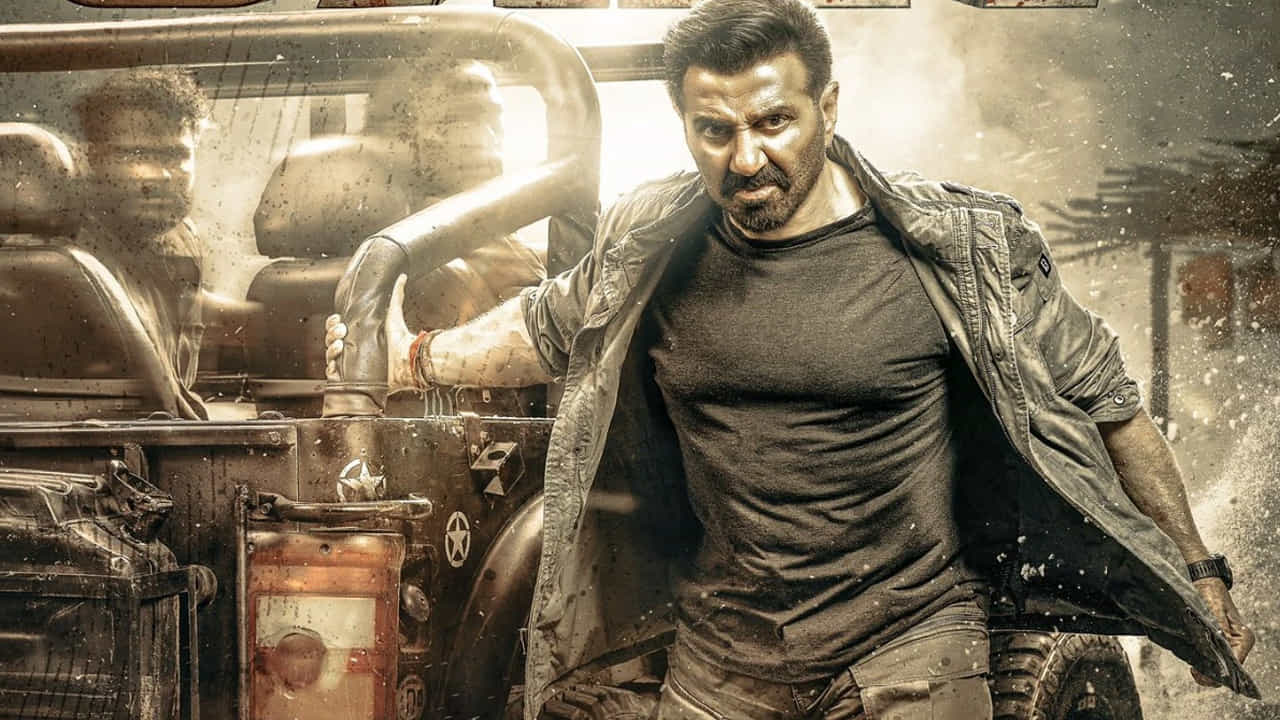 నార్త్లో బ్లాక్ బస్టర్ టాక్ తెచ్చుకున్న లేటెస్ట్ మూవీ జాట్. ఈ సినిమాను తెరకెక్కించింది సౌత్ డైరెక్టర్ గోపిచంద్ మలినేని. అందుకే జాట్ సినిమా కథ గోపి తెరకెక్కించిన క్రాక్ కథకు సిమిలర్గా ఉందన్న టాక్ వినిపిస్తోంది.