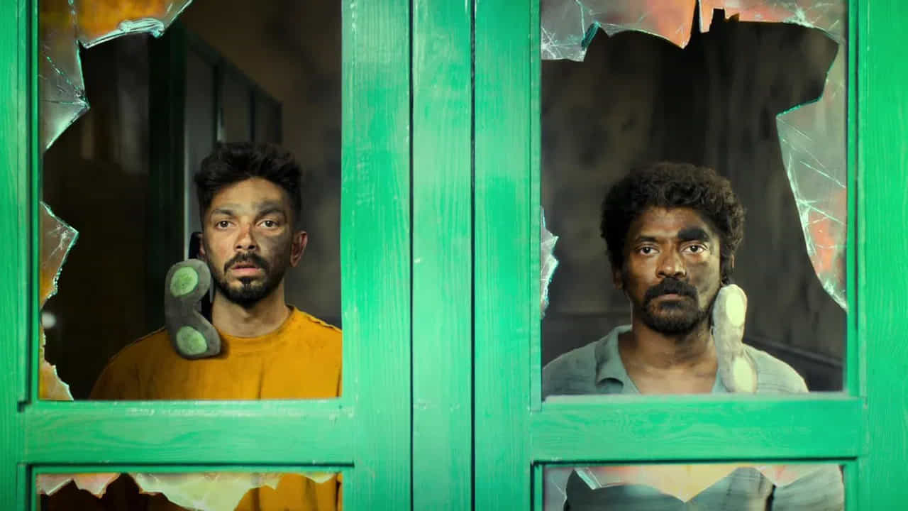 ఇదిలా ఉంటె జైలర్ పార్ట్ 1 మ్యూజిక్ కి మంచి క్రేజ్ రావడంతో పార్ట్ 2లో కూడా అనిరుద్నే సంగీత దర్శకుడిగా ఫిక్స్ చేసారు. సినిమా ఎనౌన్స్మెంట్ టీజర్లో తలైవతో పాటు అనిరుద్, దర్శకుడు నెల్సన్ కూడా కనిపించారు .