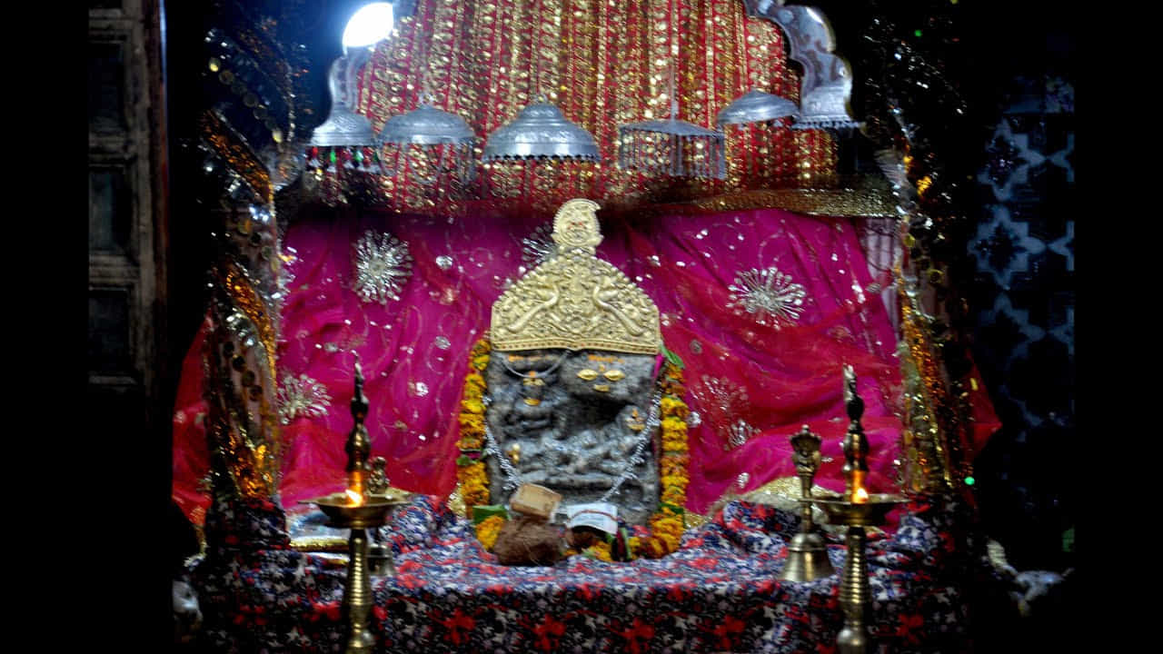 జలదేవి ఆలయం: ఇది ఆలయం రాజస్థాన్లోని టోంక్లోని తోడరైసింగ్ నగరానికి సమీపంలో ఉన్న బావాడి గ్రామంలో ఉంది. ఈ ఆలయం జల్దేవికి అంకితం చేయబడిన 250 సంవత్సరాల పురాతనమైనదిగా చెబుతారు. జల్దేవి విగ్రహం ఆలయంలో పెట్టడానికి ముందు సమీపంలోని బావిలో ఉండేదని స్థానికుల నమ్మకం. చైత్ర పూర్ణిమ సందర్భంగా, ఆలయంలో మూడు రోజుల పాటు జాతర జరుగుతుంది. ఇది ఈ ప్రదేశం ప్రత్యేక ఆకర్షణ.