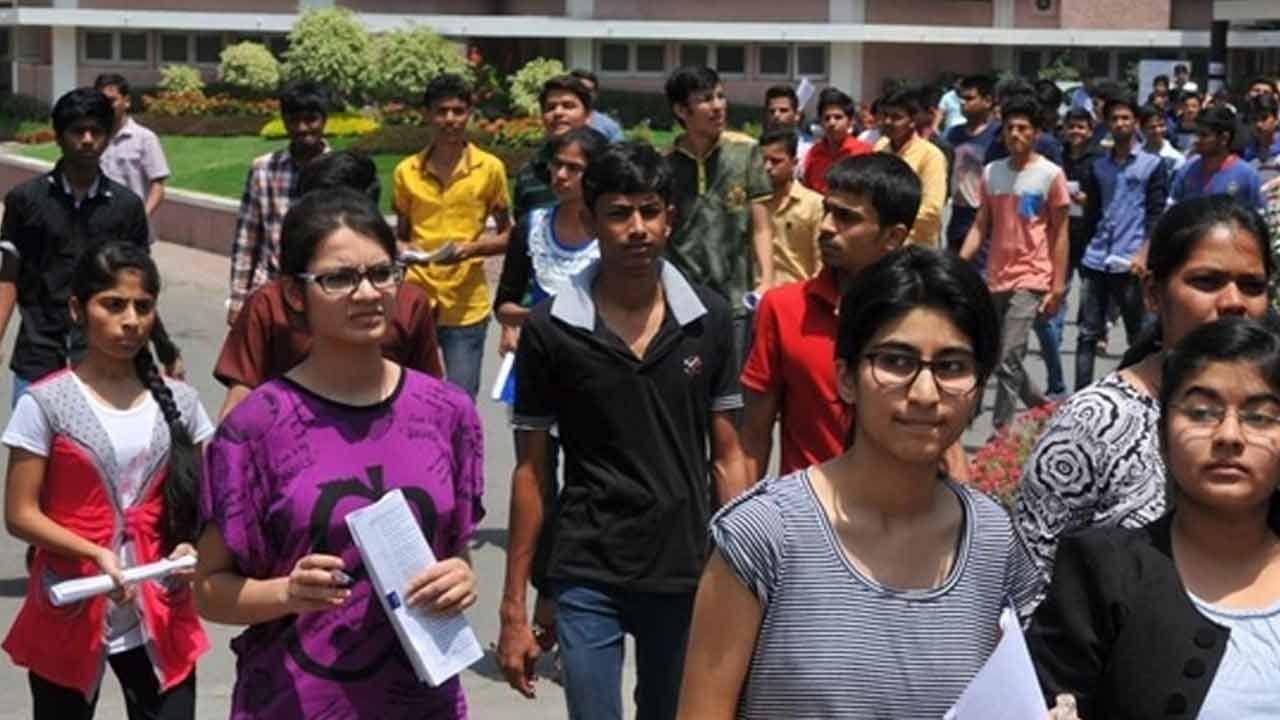 JEE Main 2025 Final Results: జేఈఈ మెయిన్‌ ఫైనల్ కీ విడుదల చేసిన కాసేపటికే తొలగింపు.. విద్యార్ధుల్లో గందరగోళం!