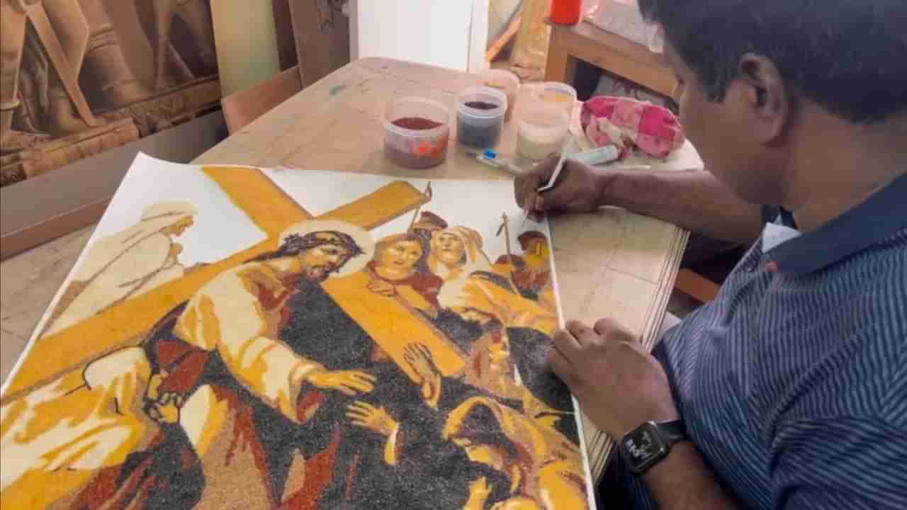 చిరుధాన్యాల్లో యేసు జీవిత తుది ఘట్టాలు.. కళారూపానికి జీవం పోసిన సూక్ష్మ కళాకారుడు!