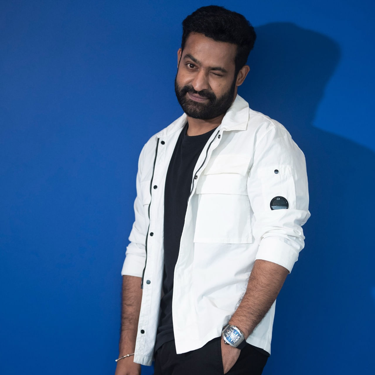 ఆఫ్టర్‌ ట్రిపుల్‌ ఆర్‌.. పక్కా ప్లానింగ్‌తో వెళ్తున్నారు తారక్‌. దేవర సినిమా సూపర్‌ సక్సెస్‌ కావడంతో రెట్టింపు స్పీడు కనబరుస్తున్నారు. రీసెంట్‌గా వార్‌2 షూటింగ్‌ని కంప్లీట్‌ చేశారు. 