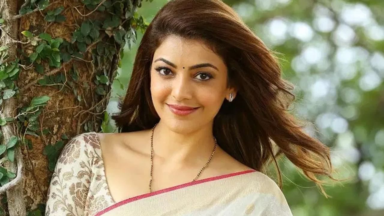 ఇక టాలీవుడ్ లో జూనియర్ హీరోల నుంచి సీనియర్ హీరోల వరకు చాలా మందితో జతకట్టింది. పెళ్లికి ముందు చాలా సినిమాల్లో నటించిన ఈ అమ్మడు పెళ్లై కొడుకు పుట్టిన తర్వాత కొన్ని రోజుల పాటు సినిమాలకు బ్రేక్ ఇచ్చి సెకండ్ ఇన్నింగ్స్ స్టార్ట్ చేసింది. దీంతో కీలక పాత్రల్లో, సీనియర్ స్టార్ హీరోల సినిమాల్లో నటిస్తూ వస్తుంది.